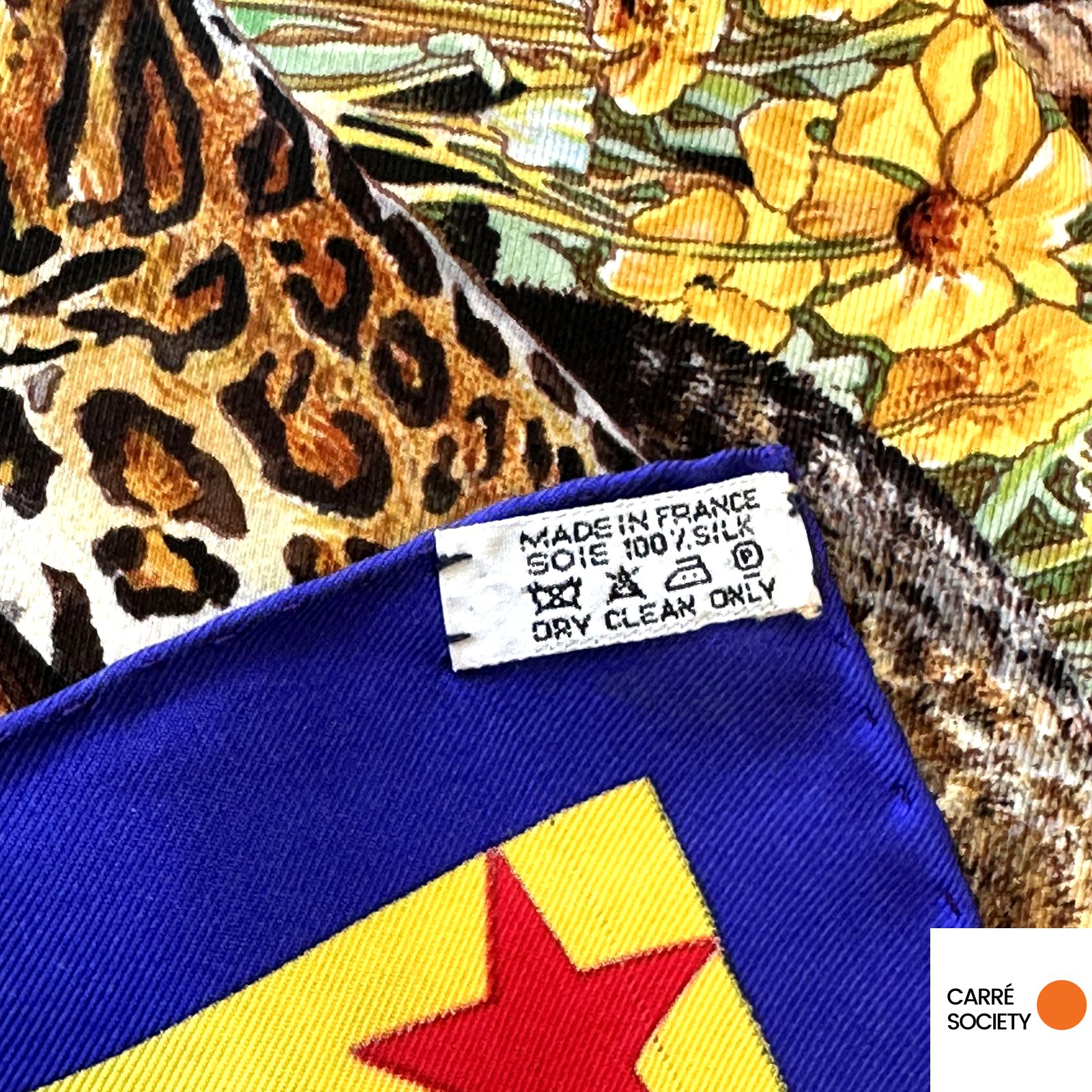 Zoom sur l'étiquette Hermès Made in France sur twill de soie du carré Faune et Flore du Texas