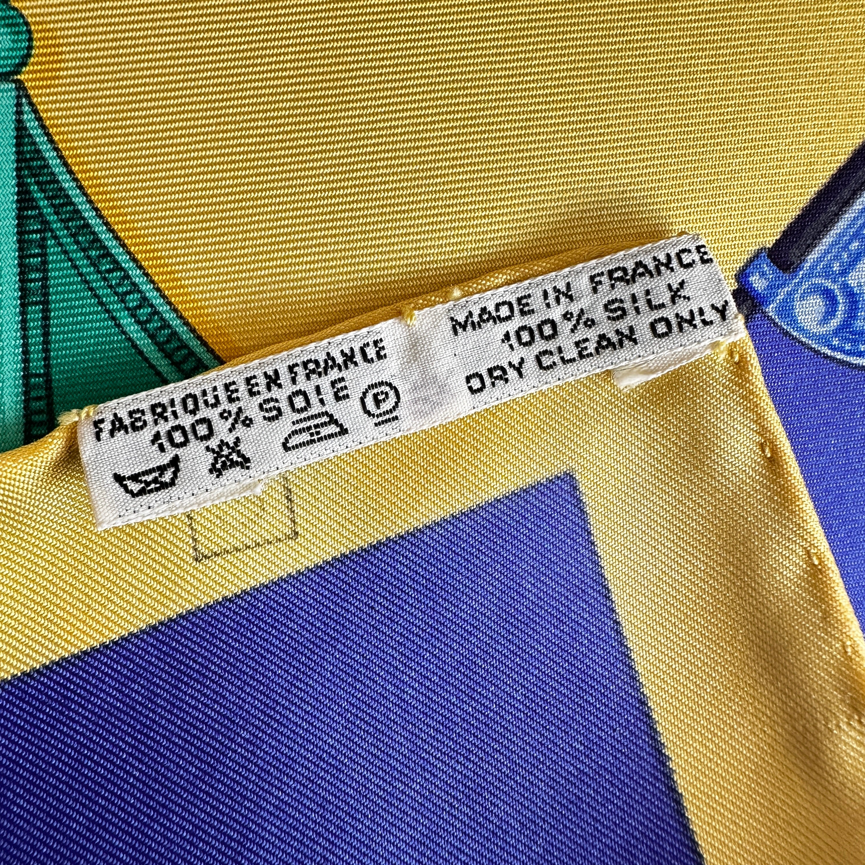 Étiquette de composition Made in France avec tampon des ventes privées.